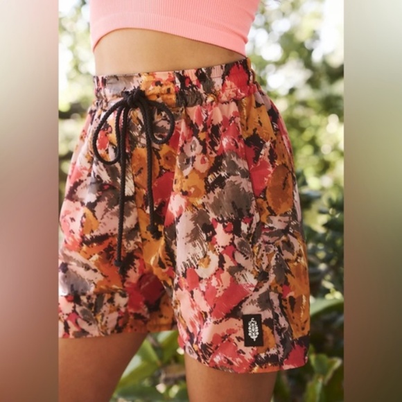 FP Free People Switch Shorts Floral Drawstring Shorts Water Small red pink cream - Picture 3 of 6